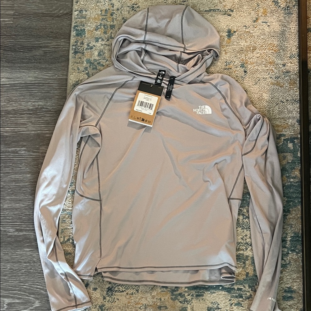 The North Face Women's Long Sleeve Hooded Performance Tee in Light Gray